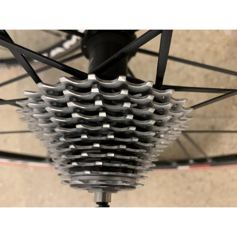 Koersfiets Colnago CX1 Carbon   extra paar nieuwe wielen.