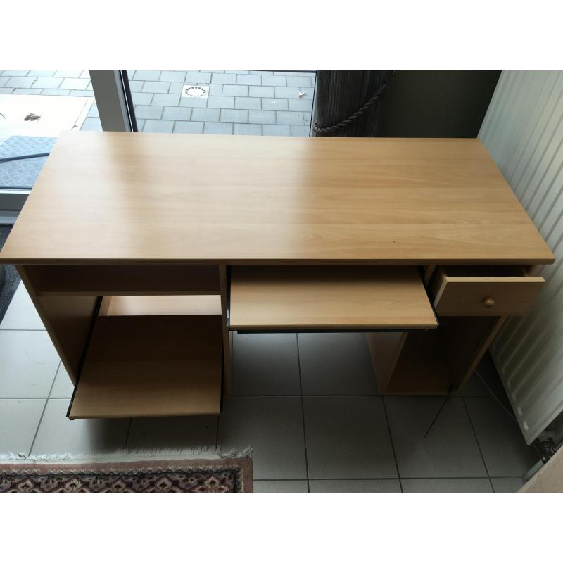 Handig bureau
