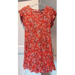 Rode zomerjurk met bloemen van SET