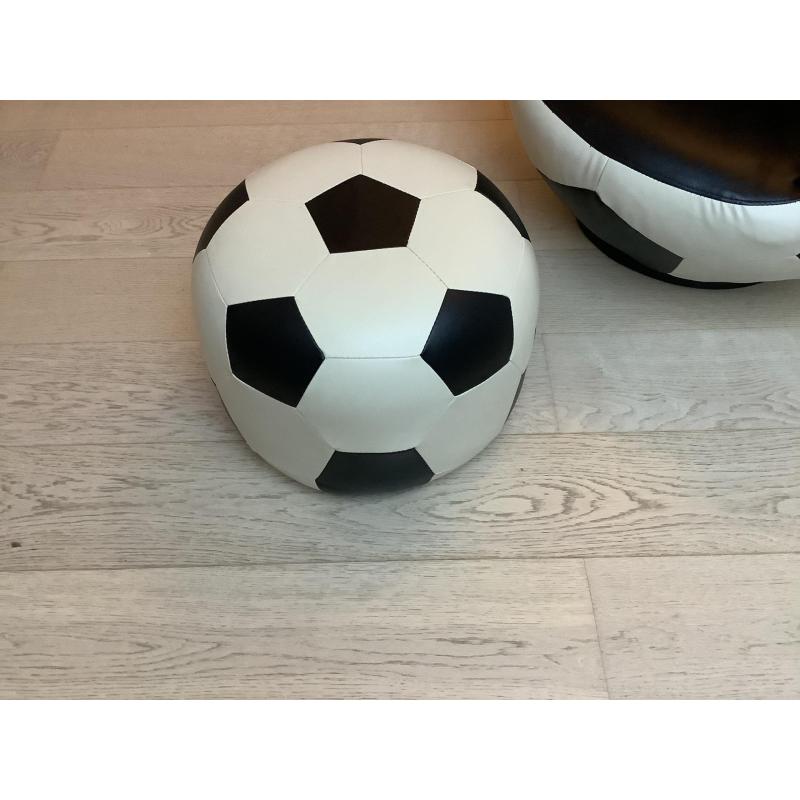 Zetel in vorm van een voetbal