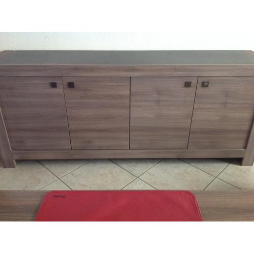 Mooie dressoir te koop,als nieuw nog.