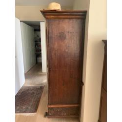 Duitste antieke vestiaire kast