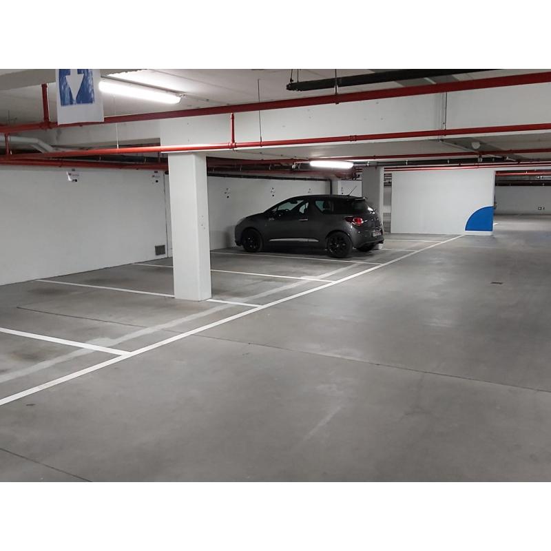 Parking Zaventem Lenneke Marelaan te huur