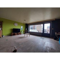 SAINT-HUBERT : Triplex avec garage – VAS 1413C