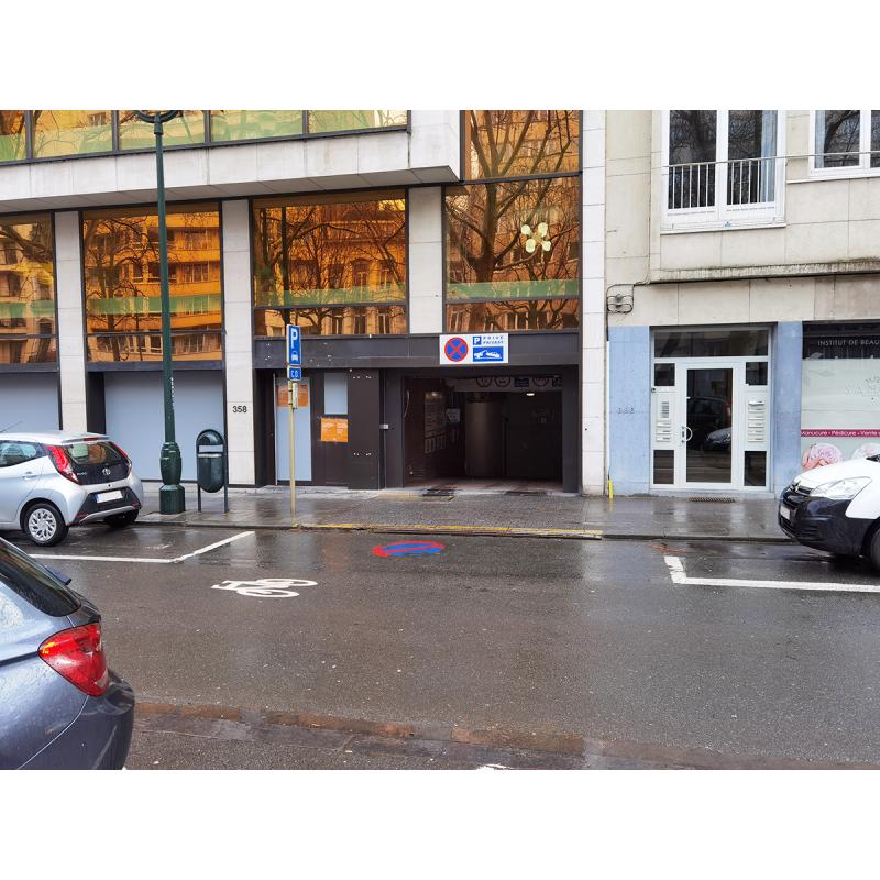 Parking te huur Louiza
