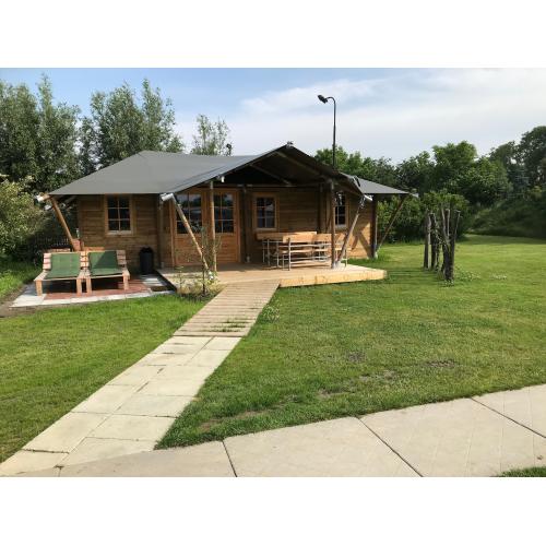 Glamping safariblokhut te huur