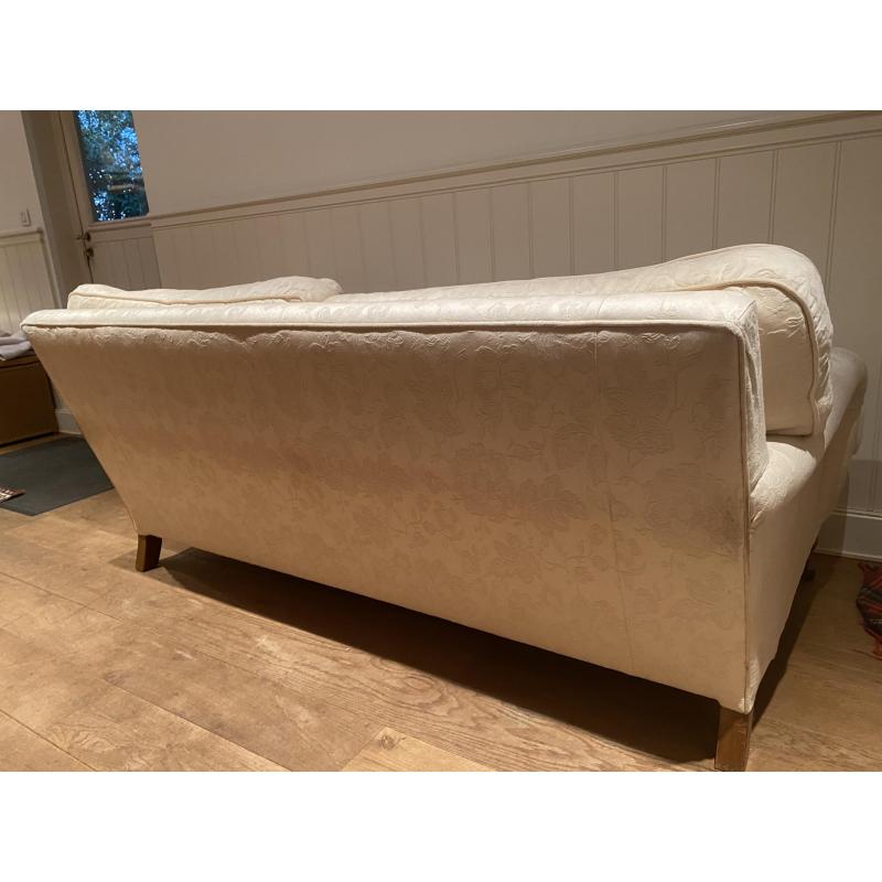 Beige bank Engelse steil