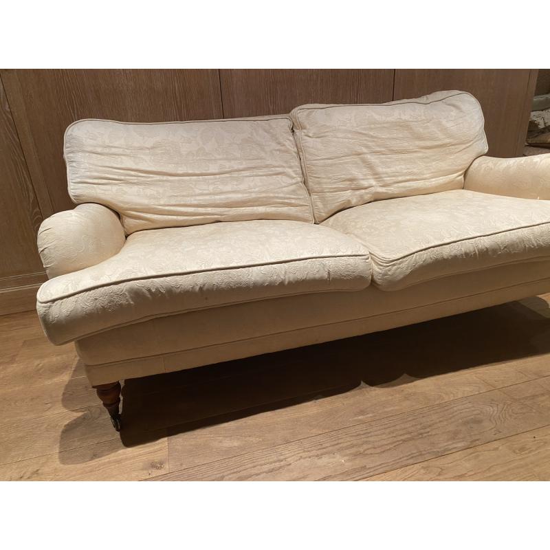 Beige bank Engelse steil