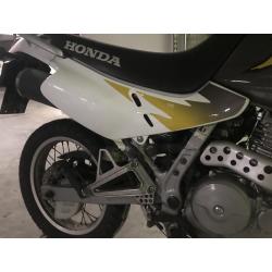 Honda dominator 650 cc