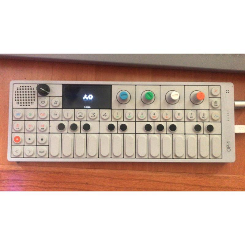 OP-1 Teenage engineering