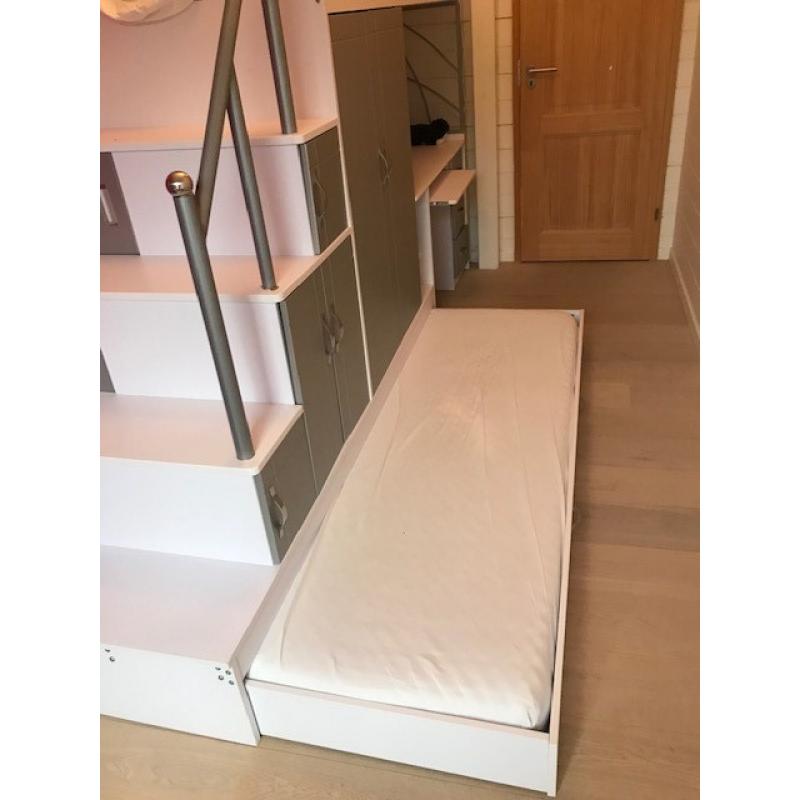 Multifunctionele hoogslaper