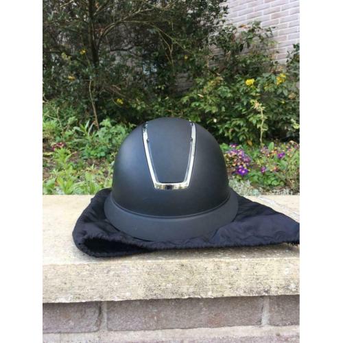 Harry's Horse Cap Royal Matt - Black & Silver - 55-57cm