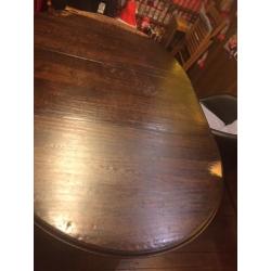 Ronde eiken tafel