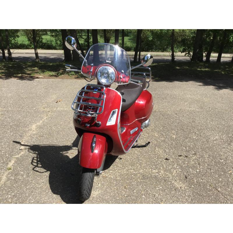 Vespa GTS300 Touring