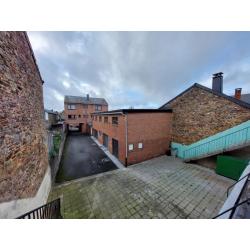 SAINT-HUBERT : Triplex avec garage – VAS 1413C