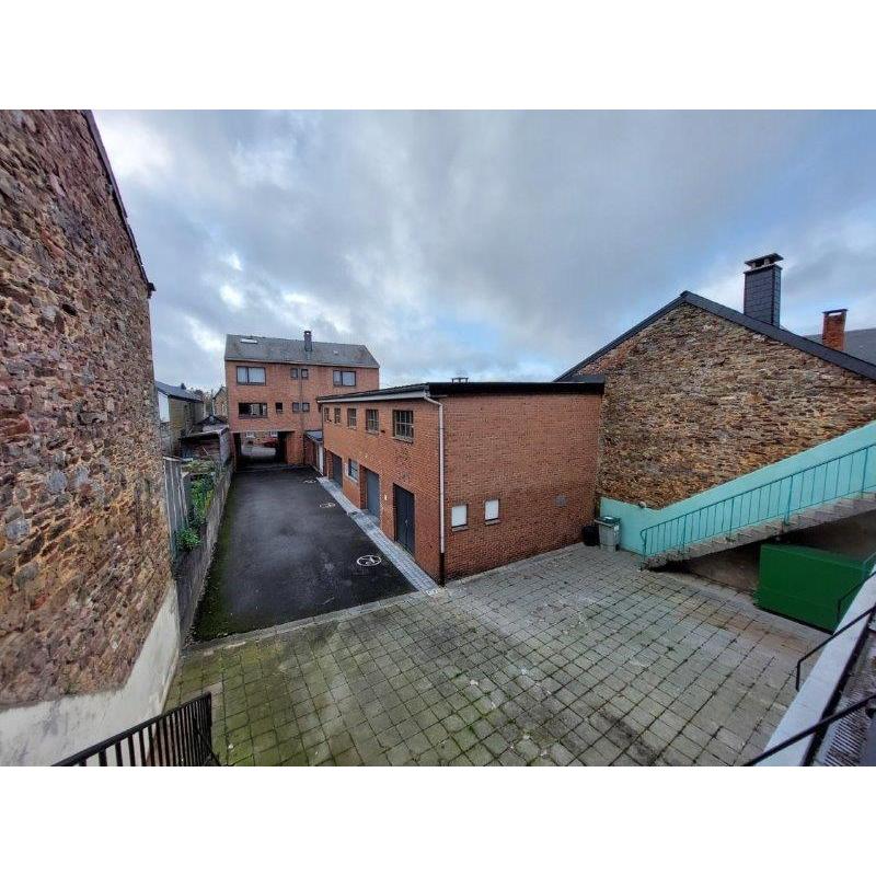 SAINT-HUBERT : Triplex avec garage – VAS 1413C