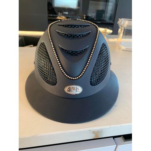 GPA Cap first lady crystal navy maat 57