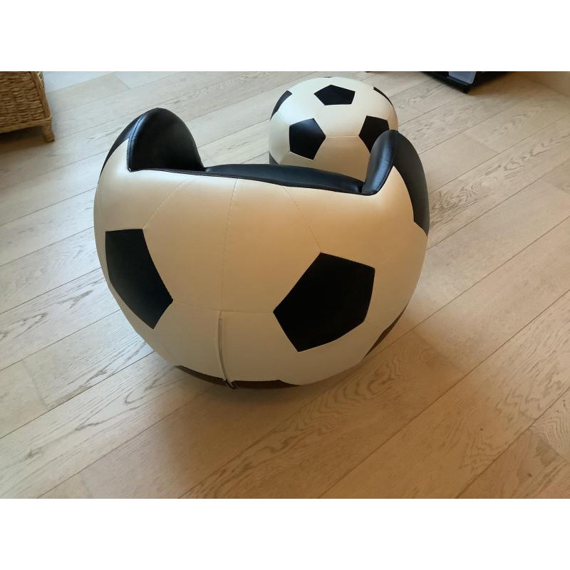 Zetel in vorm van een voetbal