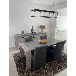 Meubelset en hoeksalon in goede staat te koop