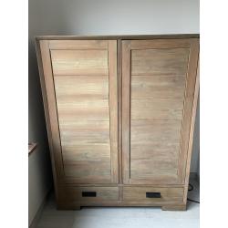Hoge dressoir kast in teakhout
