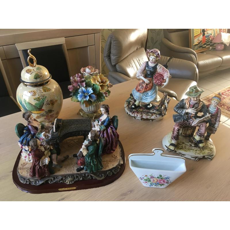 Allerlei beelden, vazen, kandelaars, …