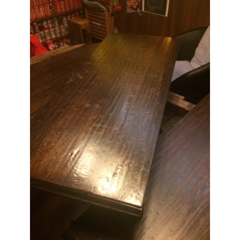 Ronde eiken tafel