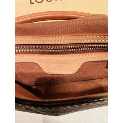 Louis Vuitton Mini Looping MM