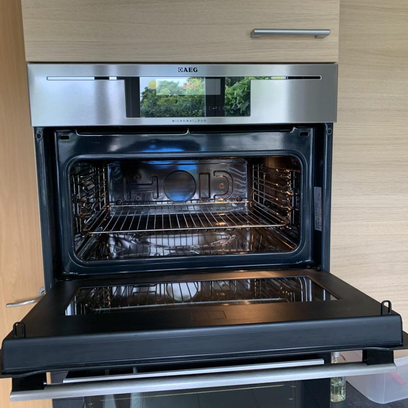 Inbouw microgolfoven met grill van AEG