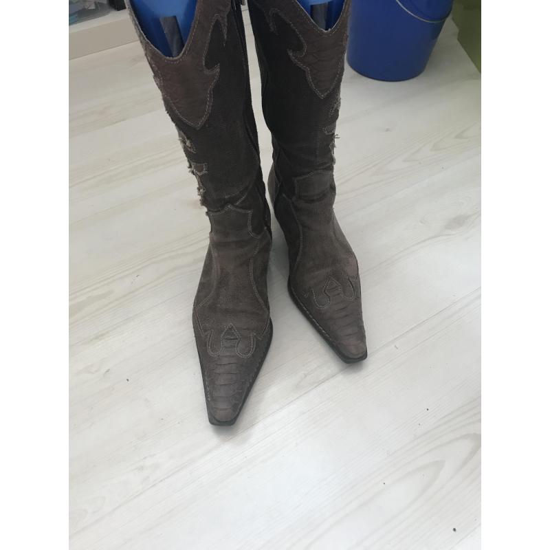 Zeer nette schoenen en laarzen