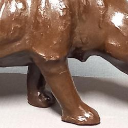 Grote zeer decoratieve leren neushoorn