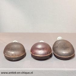 Antieke houten veldflessen