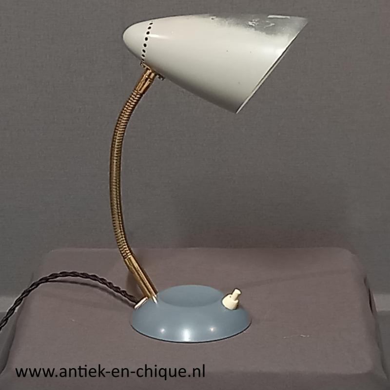 Kleine Kaiser Idell bureaulamp