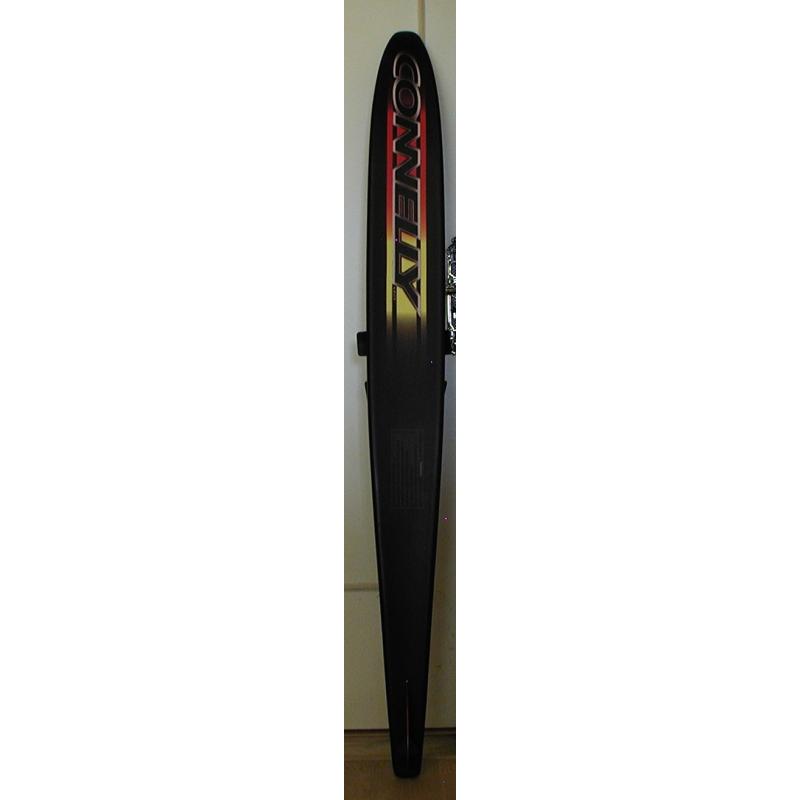 Slalom Waterski voor fun en competitie Connelly F2