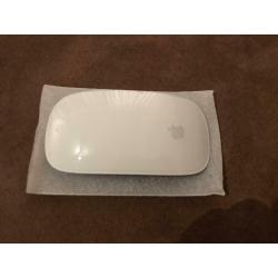 Te Koop een Niet Gebruikte 20 Inch iMac met 2 Ghz Intel Core 2 Duo 64 Bit Computer met Serienummer W88041YEX87 met 2 Ghz met draadloos internet.