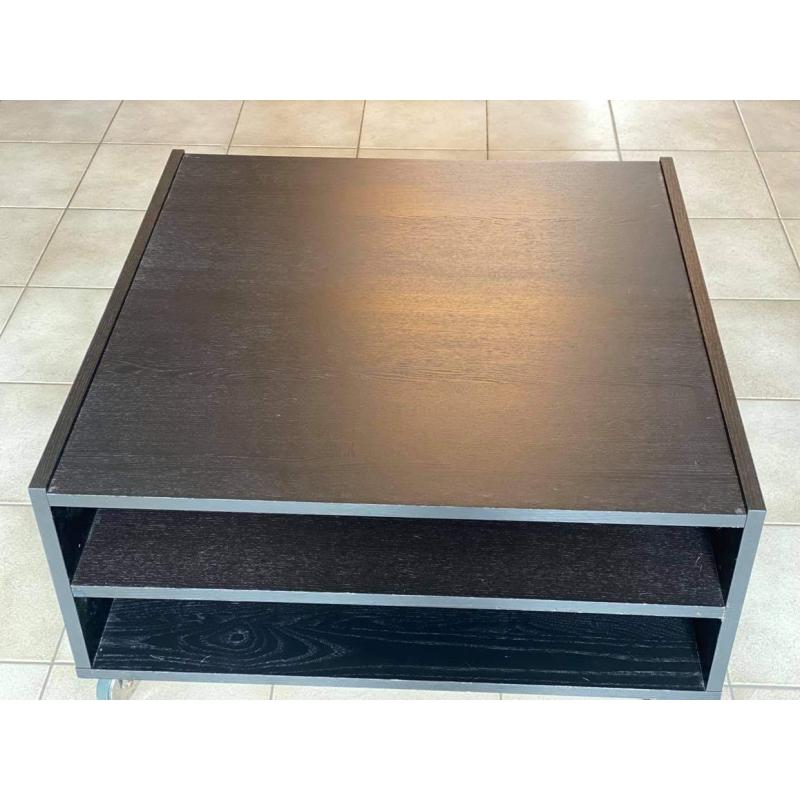 Salontafel op wielen