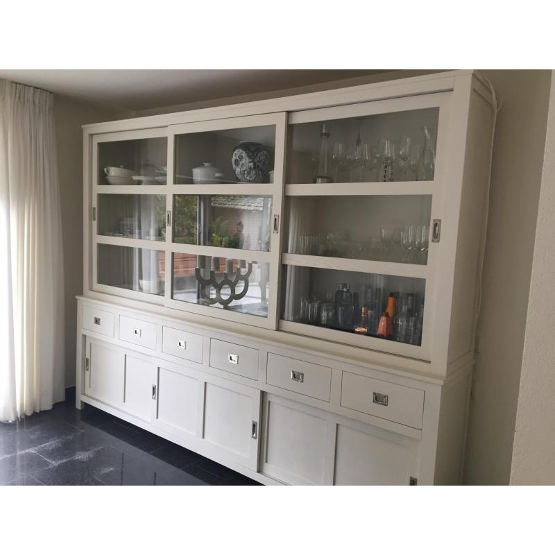 Te koop eiken vitrinekast