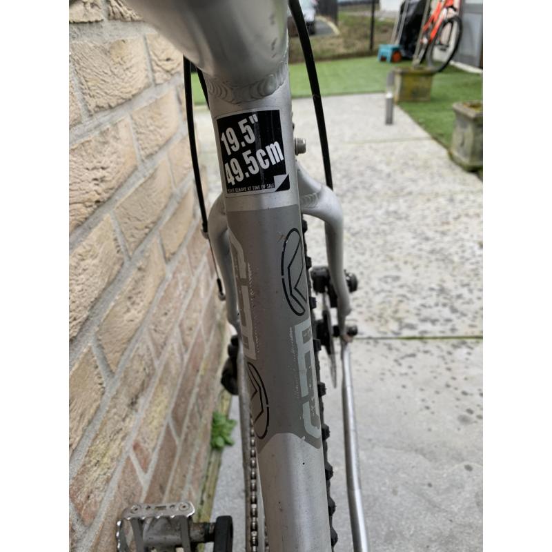Trek 4300 disc xl