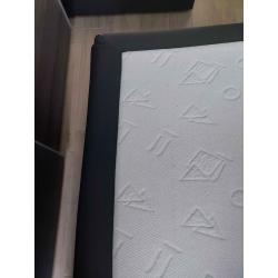 Bed 180x200 ( incl. matras)