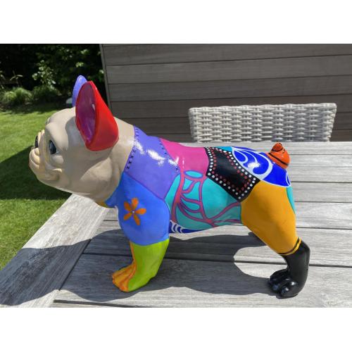 Bulldog in polyester handbeschilderd