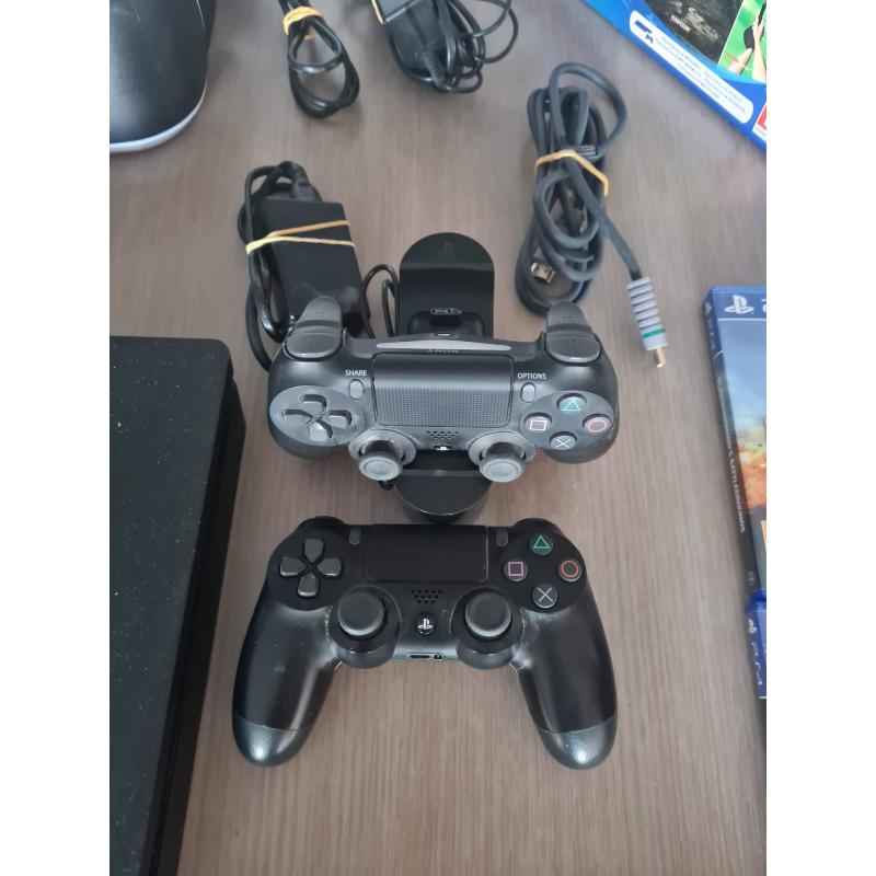 Playstation 4 1tb   VR bril (volledig pakket)