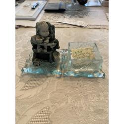 Beeldje kind met certificaat (Italië) Murano glas