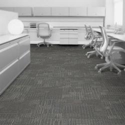 100m2 Grijze Interface Tapijttegels met moderne uitstraling