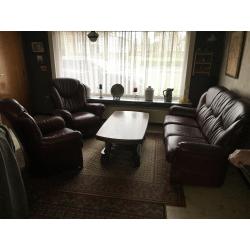 Duurzaam leder salon met salontafel