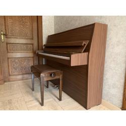 Buffet piano