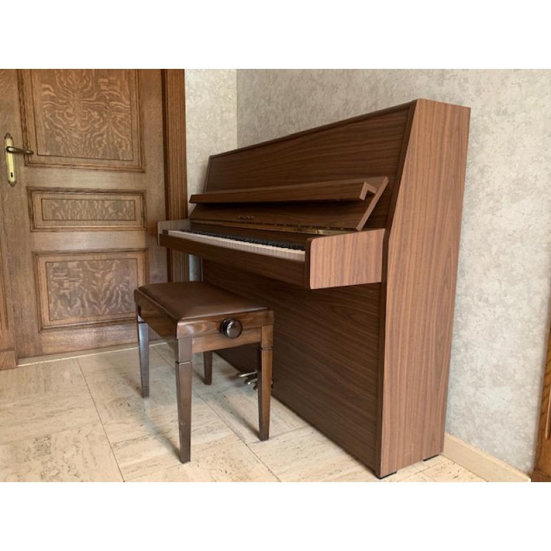 Buffet piano