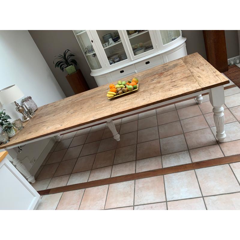 Rough-top eettafel van teakhout 3.00 x1.20 m. 10-12  personen