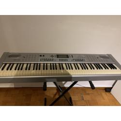 Digital piano te koop