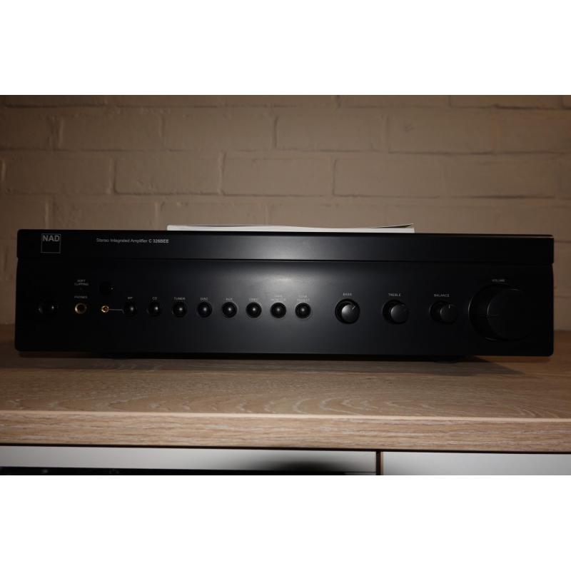 NAD versterker C326BEE