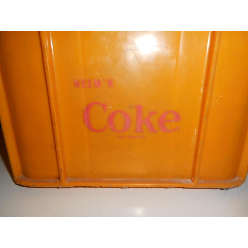 Coca-Cola krat van Nederlandse bodem - jaren '80 oranje/rood