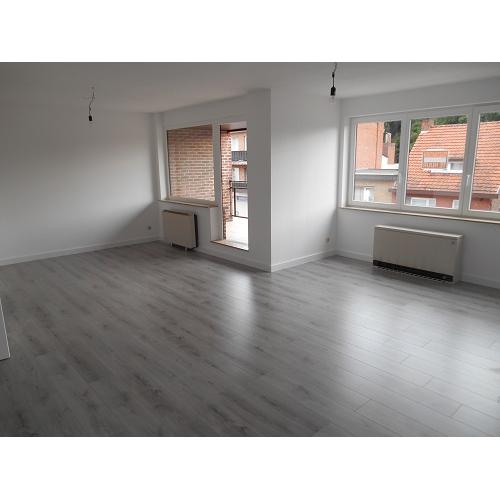 TE HUUR: appartement 120m2 - 2 slaapkamers - dichtbij Genk Centrum